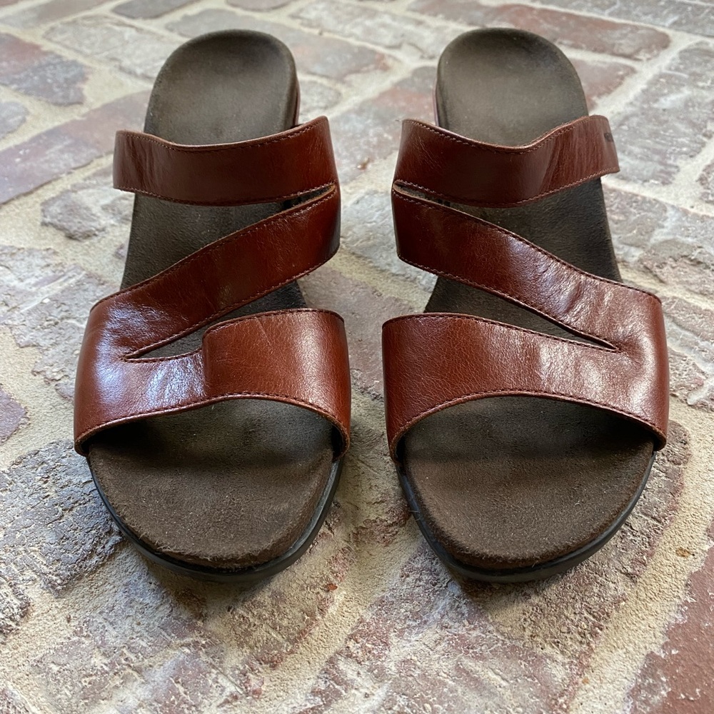 Mephisto wedge sandals size 37(EUR), 7(US)
